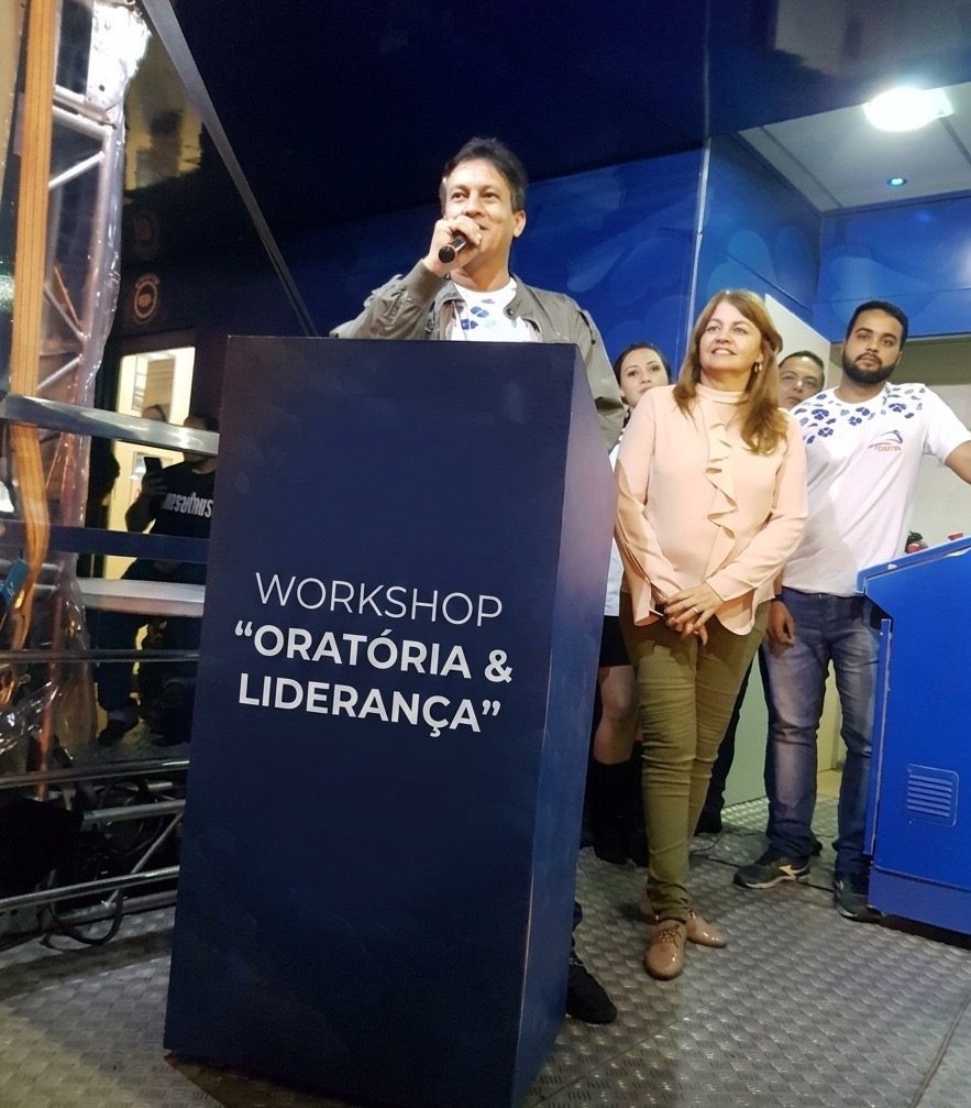 Morib Macedo no púlpito do Workshop Oratória e Liderança